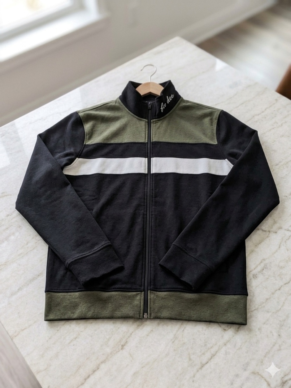 Fox & Dee Men’s Mock Neck Zip-Up Sweatshirt | Colorblock Athletic Jacket